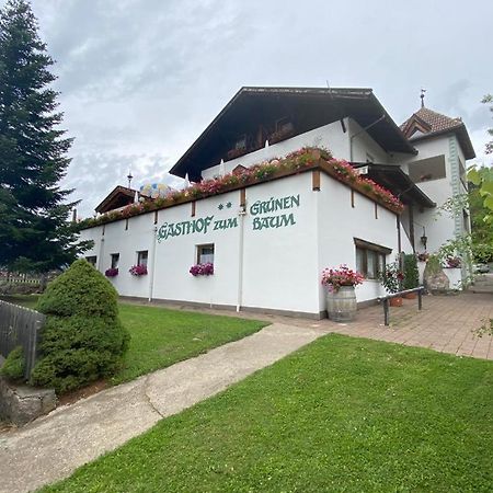Gasthof Zum Gruenen Baum Verano المظهر الخارجي الصورة
